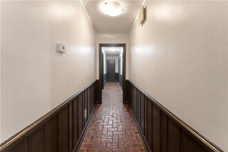 3757 Peachtree Dunwoody Rd in Atlanta, GA - Building Photo - Building Photo