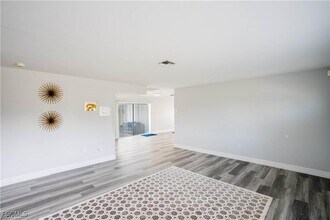 1421 SE 29th Terrace in Cape Coral, FL - Building Photo - Building Photo