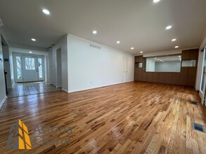 7128 Pheasant Cross Dr in Baltimore, MD - Building Photo - Building Photo