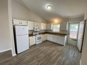 3317 Dortches Ct in Greenville, NC - Building Photo - Building Photo