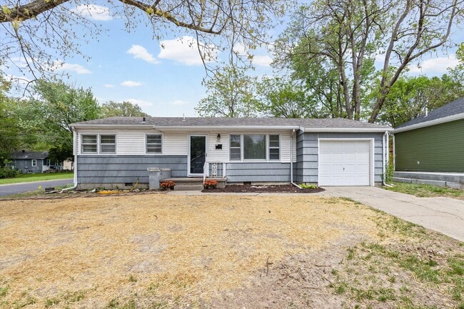 property at 1311 W Worley St