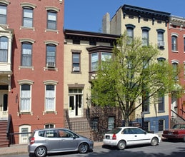 305 Hamilton St in Albany, NY - Building Photo - Building Photo