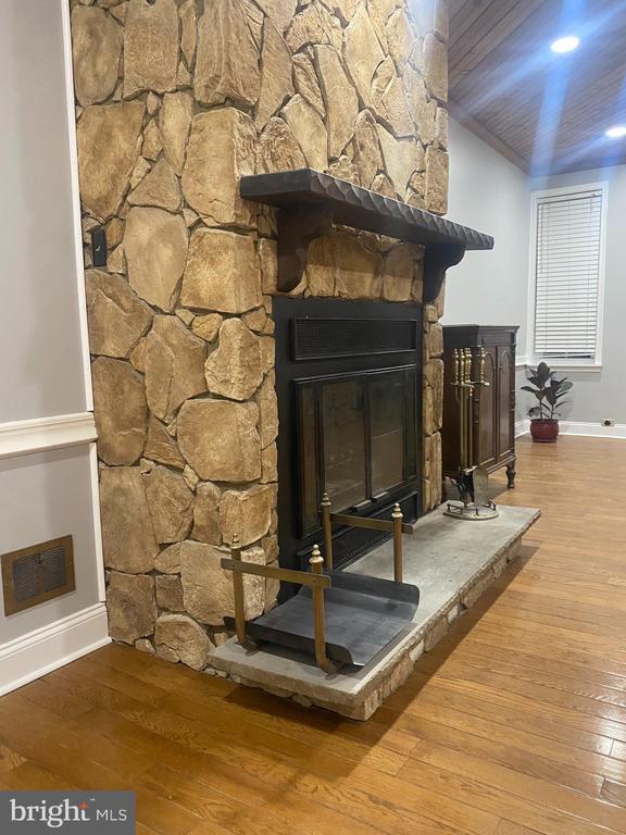 property at 3164 Cedar St