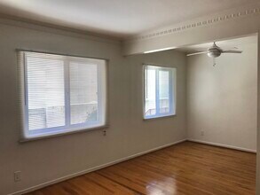 852 Cherokee N Ave, Unit 2 in Los Angeles, CA - Building Photo - Building Photo