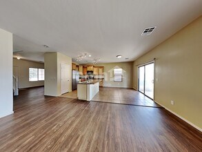 99 S 165th Dr in Goodyear, AZ - Building Photo - Building Photo