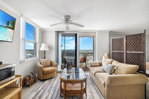 5900 Bonita Beach Rd SW in Bonita Springs, FL - Building Photo