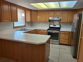 465 Cornerstone Ave in Seymour, IN - Building Photo - Building Photo