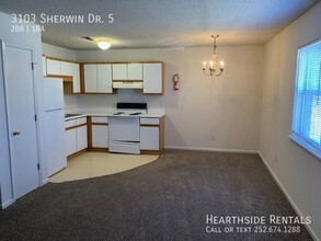 3103 Sherwin Dr in Greenville, NC - Building Photo - Building Photo