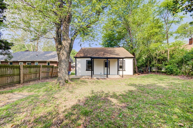 1032 Charleville Ave in St. Louis, MO - Building Photo - Building Photo