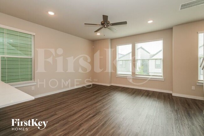 18416 Idyllic Aly in Shenandoah, TX - Building Photo - Building Photo