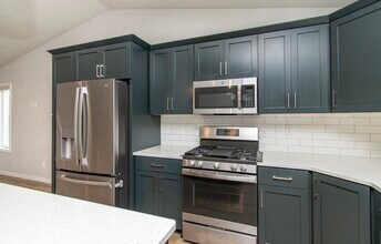 2541 66th Ave S in Fargo, ND - Foto de edificio - Building Photo