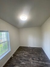 102 Tory Lynn Dr in Winlock, WA - Building Photo - Building Photo