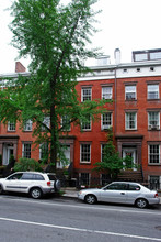 410 W 20th St in New York, NY - Building Photo - Building Photo