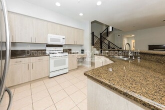 7882 Angus Way in Riverside, CA - Building Photo - Building Photo