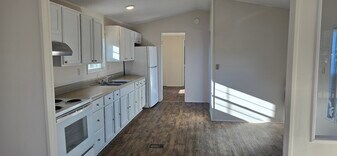 101 Hudson Ln, Unit Lot 16 in New Bern, NC - Building Photo