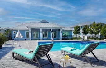 26381 Coco Cay Cir in Bonita Springs, FL - Foto de edificio - Building Photo