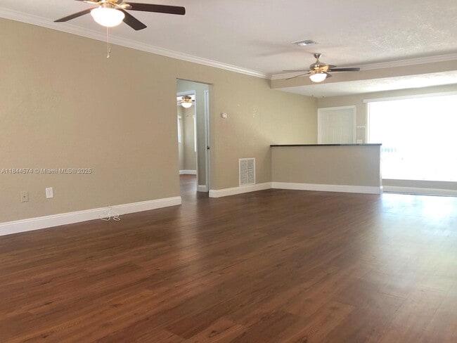 2809 Middle River Dr in Fort Lauderdale, FL - Building Photo - Building Photo