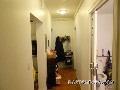 33 Edgerly Rd, Unit 3 in Boston, MA - Building Photo - Building Photo