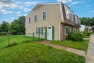 8619 Pioneer Dr in Severn, MD - Building Photo