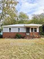 2805 32nd Way SW in Birmingham, AL - Building Photo