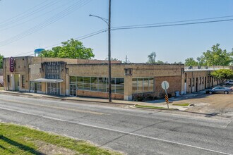 Blooms Apartments in Tallulah, LA - Foto de edificio - Building Photo