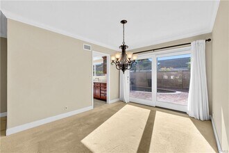 9862 Dragon Cir in Huntington Beach, CA - Building Photo - Building Photo