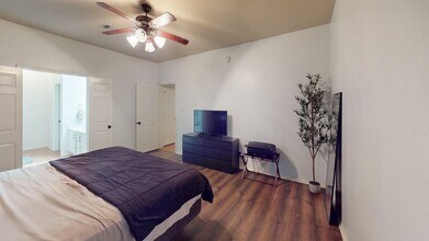 6705 Rosita Oak Dr in Killeen, TX - Foto de edificio - Building Photo