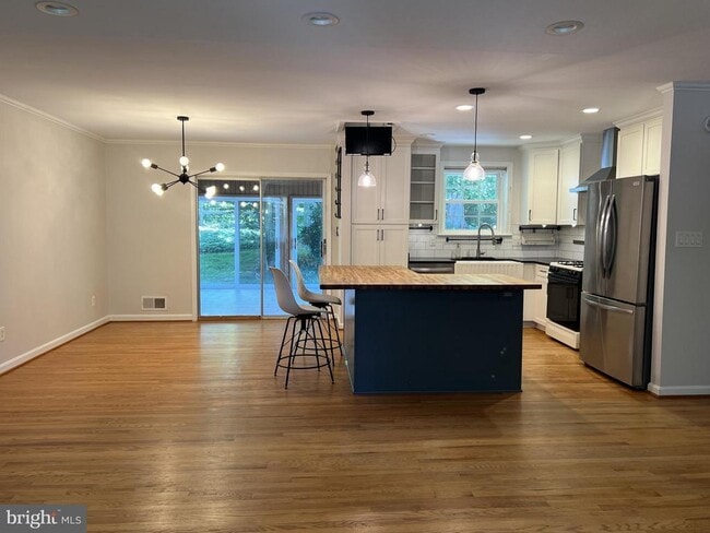 property at 8711 Braeburn Dr