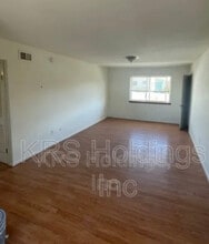 776 W Ocean View Ave in Norfolk, VA - Building Photo - Building Photo