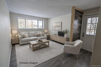 2 Mountain Ave in Middletown, NY - Building Photo - Building Photo