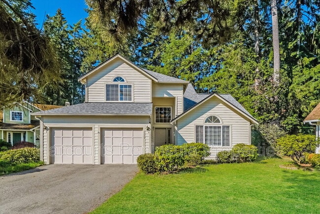 property at 1119 NW Poppy Ct