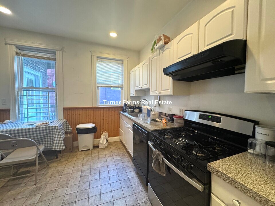 37 Hillside St, Unit 1 in Boston, MA - Building Photo