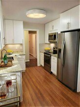 2356 Valley View Dr SE in Smyrna, GA - Building Photo - Building Photo