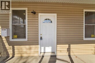 109 Gertrude St in Hamilton, ON - Building Photo - Building Photo