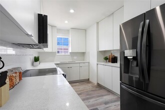 3120 SW 37th Ave in West Park, FL - Foto de edificio - Building Photo