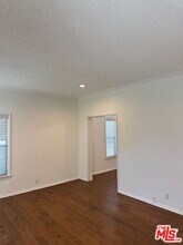 122 Orlando Ave in Los Angeles, CA - Building Photo - Building Photo