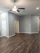 4015 Dunlap Loop, Unit 202 in College Station, TX - Building Photo - Building Photo