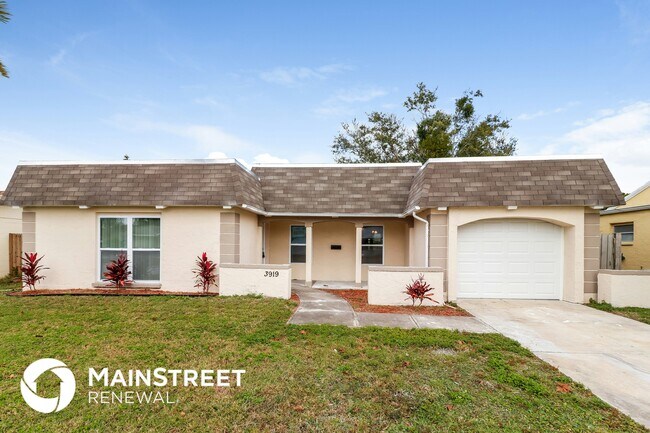 property at 3919 Claremont Dr