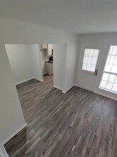 215 Lake Park Rd in Lewisville, TX - Building Photo - Building Photo