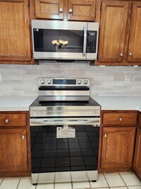 16806 Fallen Leaf Way photo'