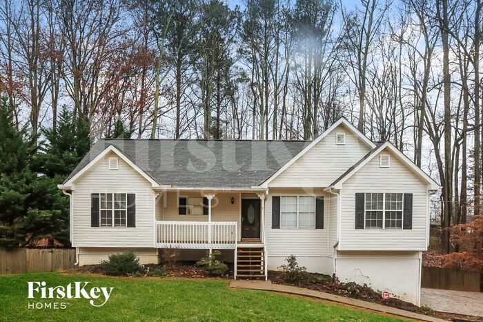 139 Brooks Mill Ln in Dallas, GA - Building Photo