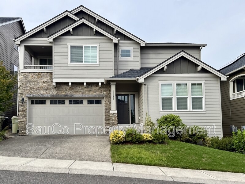 11877 NW Cedar Ct in Portland, OR - Foto de edificio