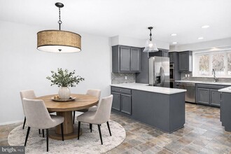 1 Springer Ct in Bethesda, MD - Building Photo - Building Photo