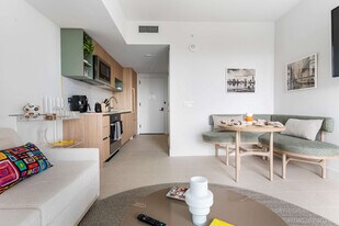 159 NE 6th St in Miami, FL - Building Photo