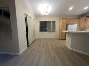 285 Fallen Leaf Ln in Fernley, NV - Building Photo - Building Photo