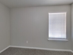 46 Shimmer Pond Pl in Conroe, TX - Building Photo - Building Photo
