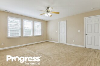 7701 Harps Mill Woods Run in Raleigh, NC - Building Photo - Building Photo