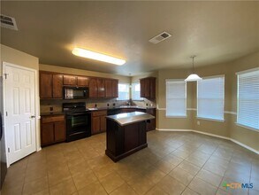 2101 Golden Eagle Dr in Killeen, TX - Building Photo - Building Photo