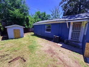 5201 Dodge Rd in Jacksonville, FL - Building Photo - Building Photo