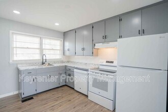 101 W 7th St in Owasso, OK - Building Photo - Building Photo